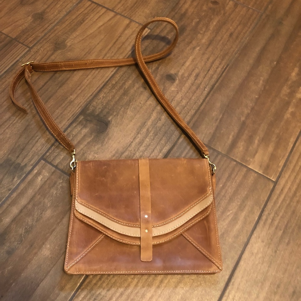 Sseko Designs Saddle Crossbody